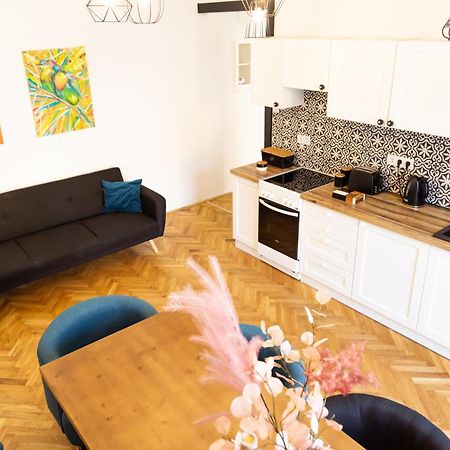 Art Home Έγκερ Εξωτερικό φωτογραφία